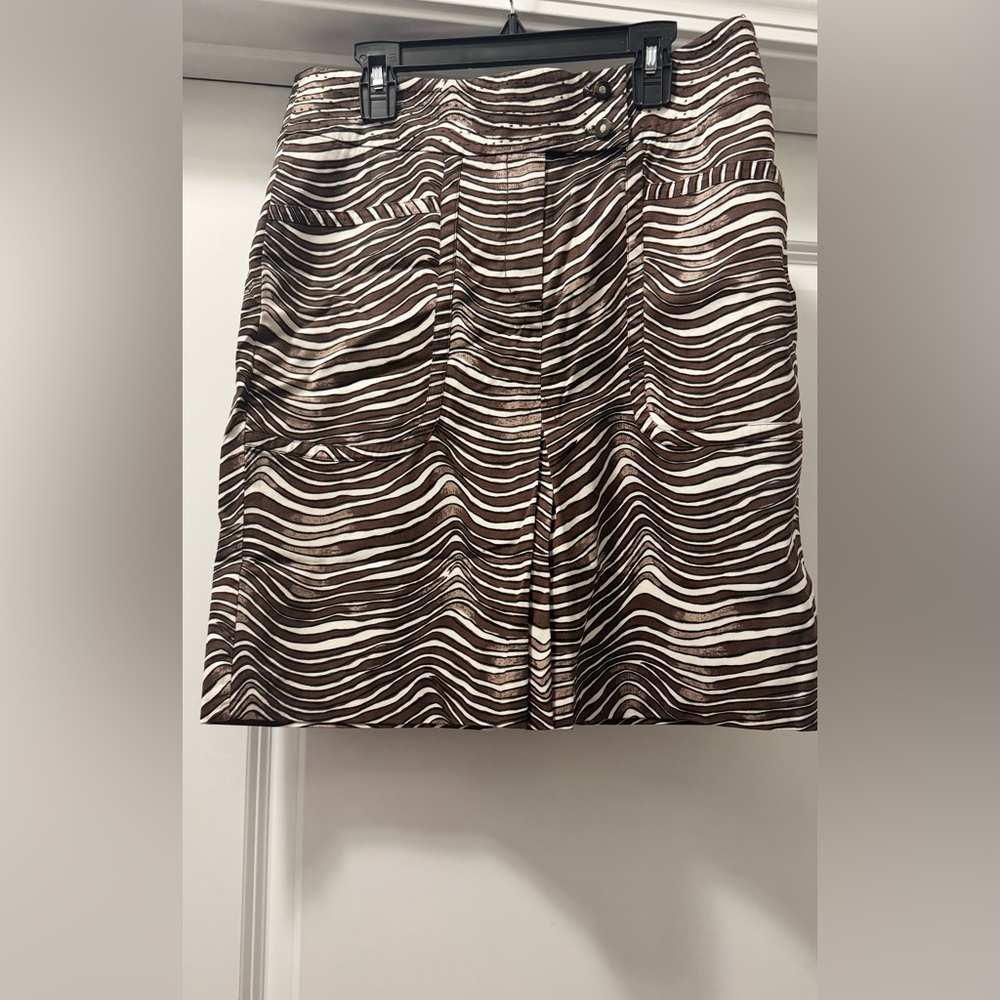 Tory Burch Brown and White kick pleat Skirt NWT size 4